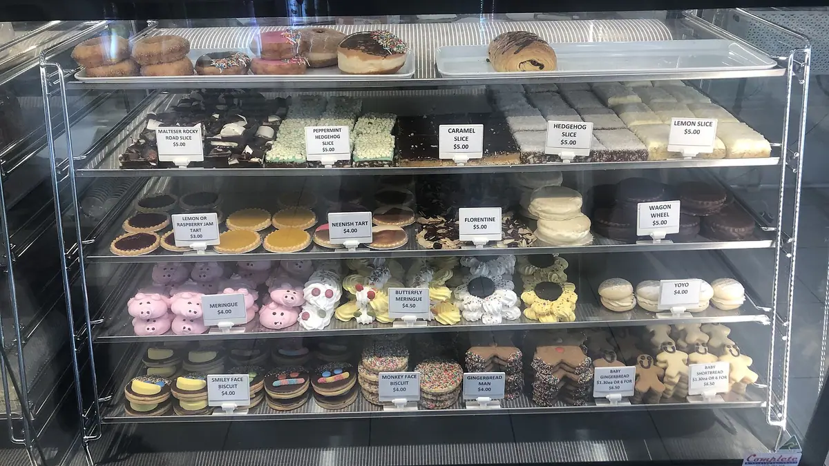 Sandra Chef Bakery – bakery in Summerstown, London
